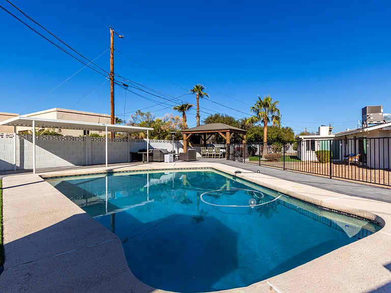 4220 E Becker Ln — Photo 31