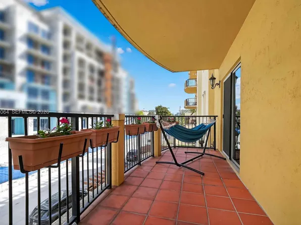 322 Madeira Ave APT 304, Coral Gables, FL 33134