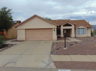 9171 E Bell Cactus Ln, Tucson, AZ 85715