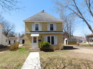 1011 7th St E UNIT 1, Menomonie, WI 54751
