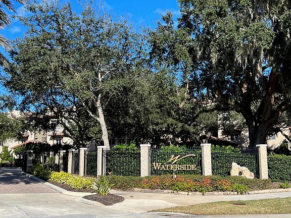 2nd image of 114 Club House Dr Unit 206