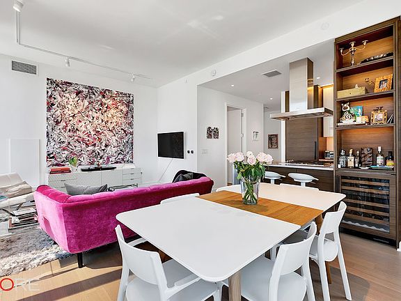 3rd image of 530 W 30th St APT 18A
