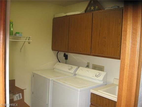 5th image of 147 Talsman Dr Unit 3