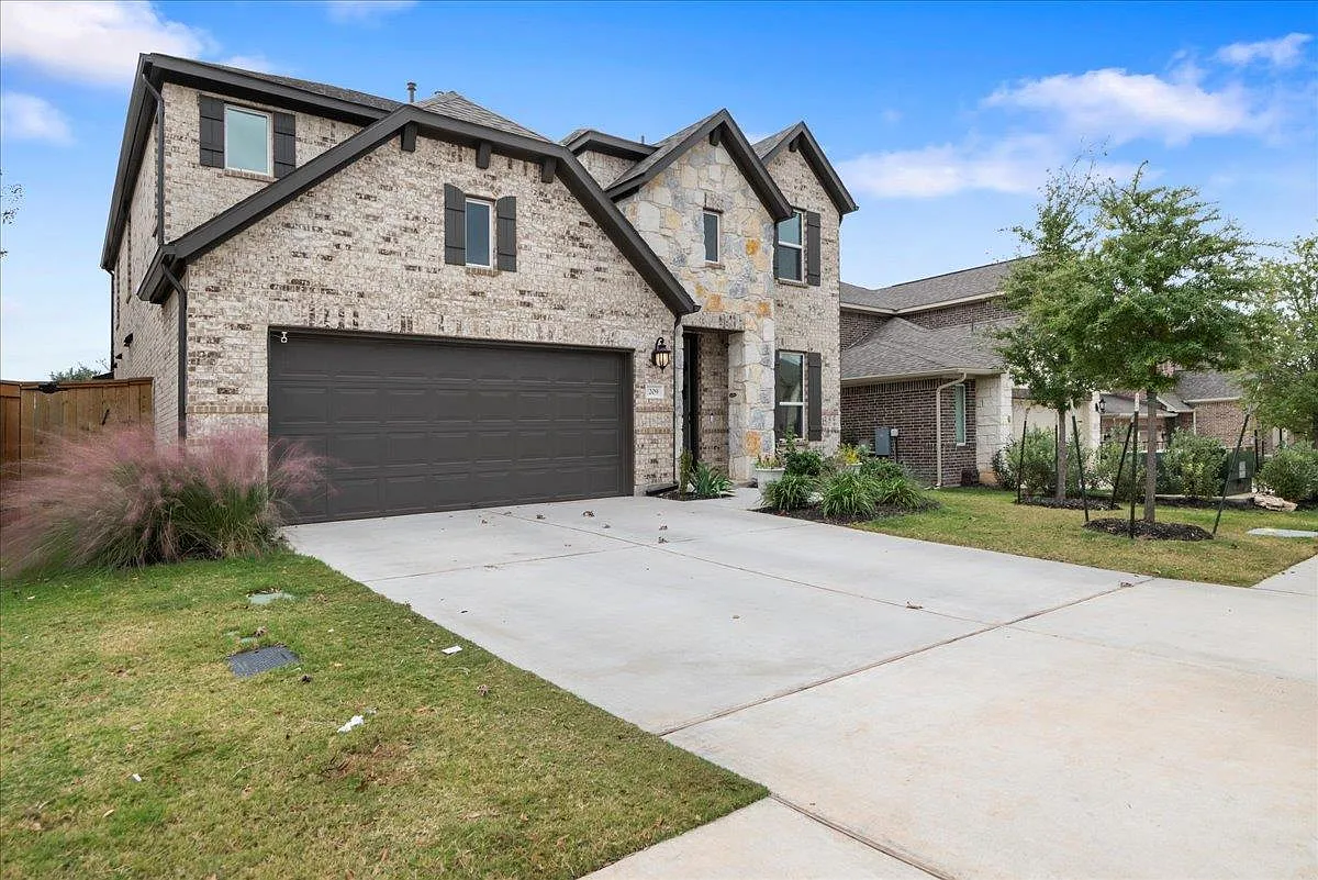 Building Photo - 209 Terra Manor Trl