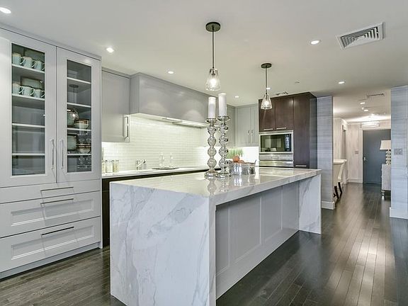 3rd image of 300 Boylston St Unit 501