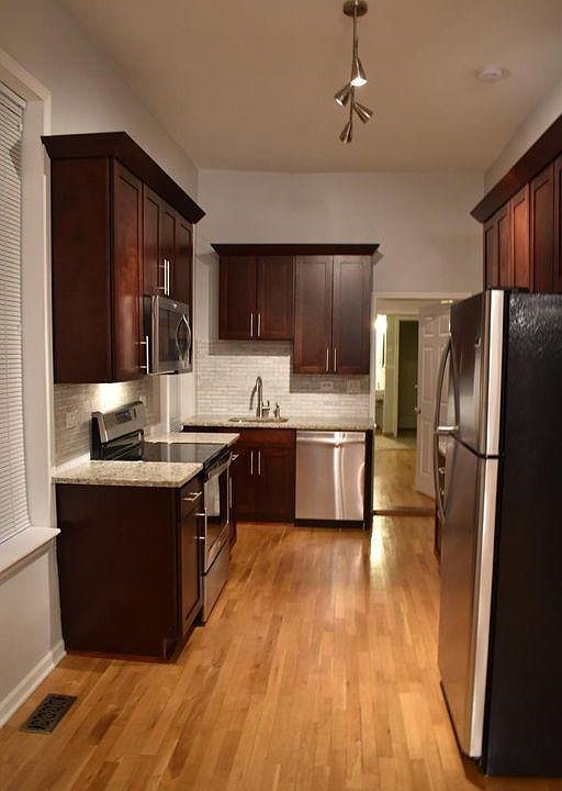 1st image of 1250 N Greenview Ave #1F