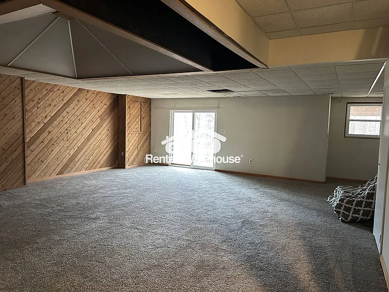 1109 High Country Rd — Photo 34