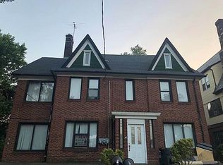 39-16 213th St #2, Bayside, NY 11361
