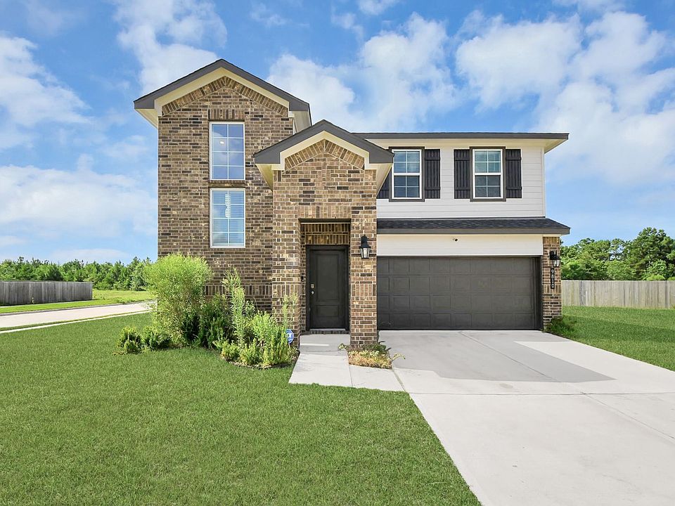 1st image of 9810 Palm Royal Dr