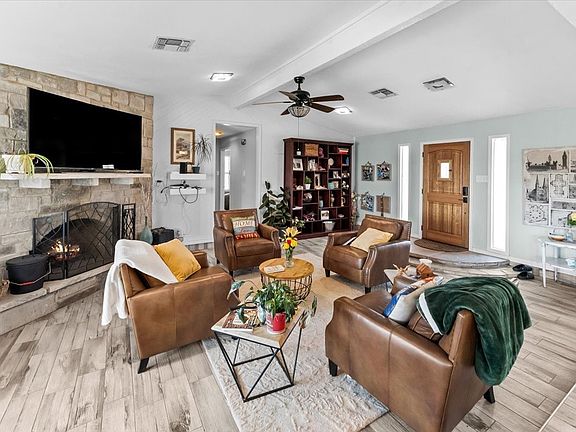 4th image of 5213 Links Dr