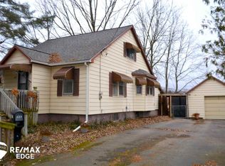 403 Walnut St, Mount Morris, MI 48458