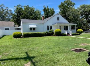 140 S Dunn St, Angier, NC 27501