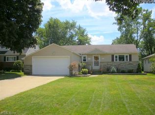 5102 Thornbury Rd, Cleveland, OH 44124