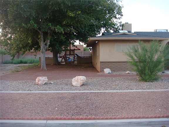 4th image of 4746 Mohave Ave