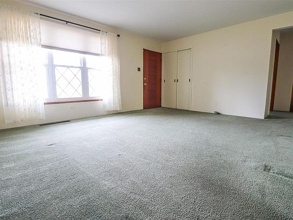 4th image of 4134 Upton Ct