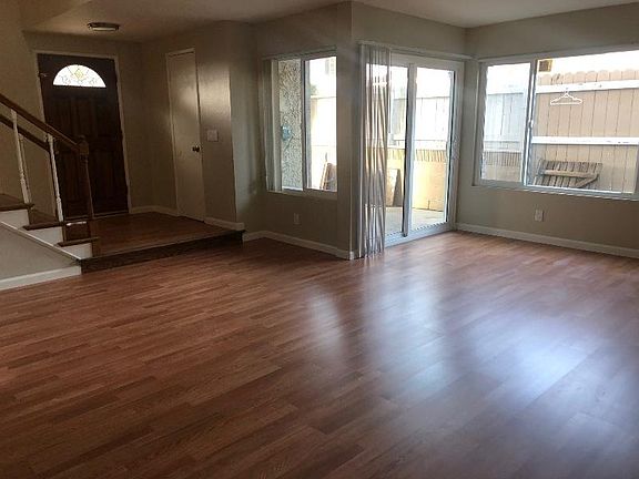 2nd image of 2513 Harriman Ln APT 1