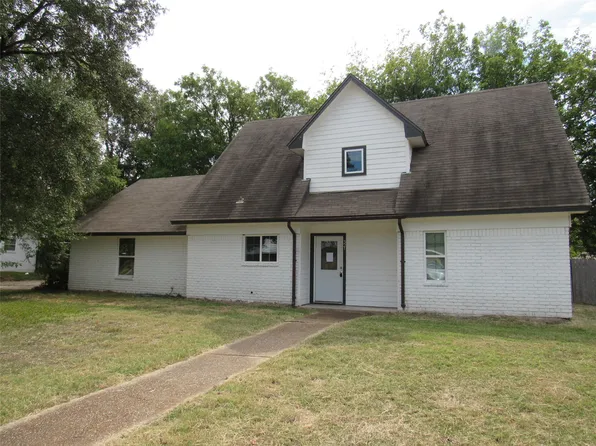 321 Crescent Dr, Hewitt, TX 76643