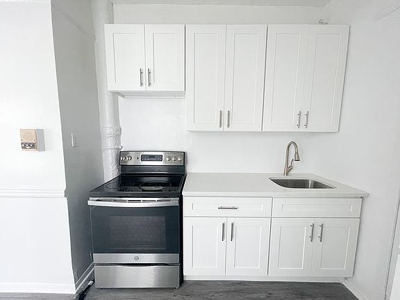 3rd image of 3040 32nd St APT 7