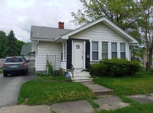 2726 Shady Run Rd, Youngstown, OH 44502