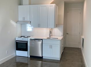 28 Courtney St, Asheville, NC 28806