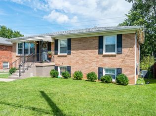 6117 Rocky Mountain Dr, Louisville, KY 40219