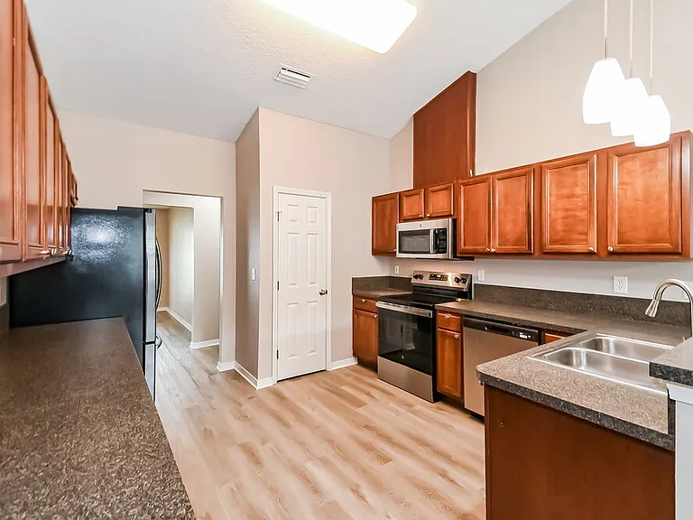 1936 Firefly Dr — Photo 5
