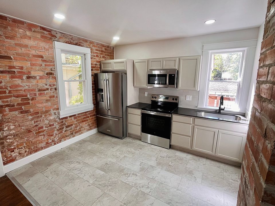 1st image of 817 16th St #A