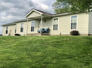 1898 Franklin Valley Rd, Oak Hill, OH 45656