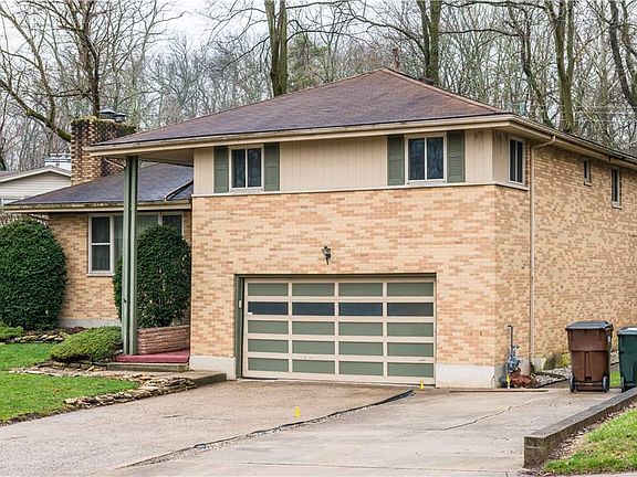 3rd image of 570 Elm Grove Dr