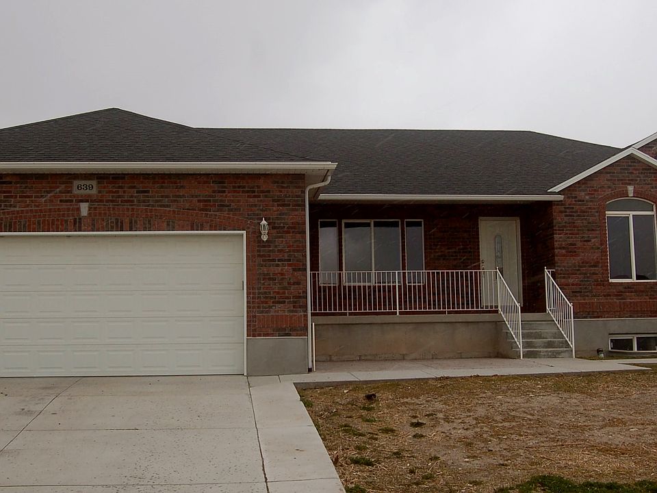 1st image of 639 N Badger Ln