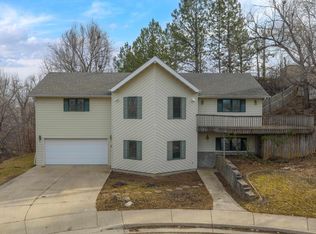 4001 Pete Ln, Rapid City, SD 57702