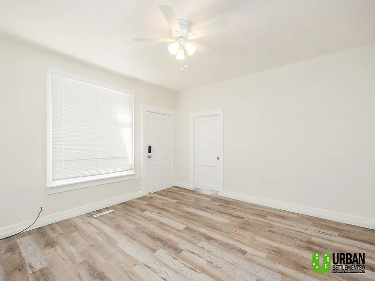 370 E 8th Ave #B — Photo 6