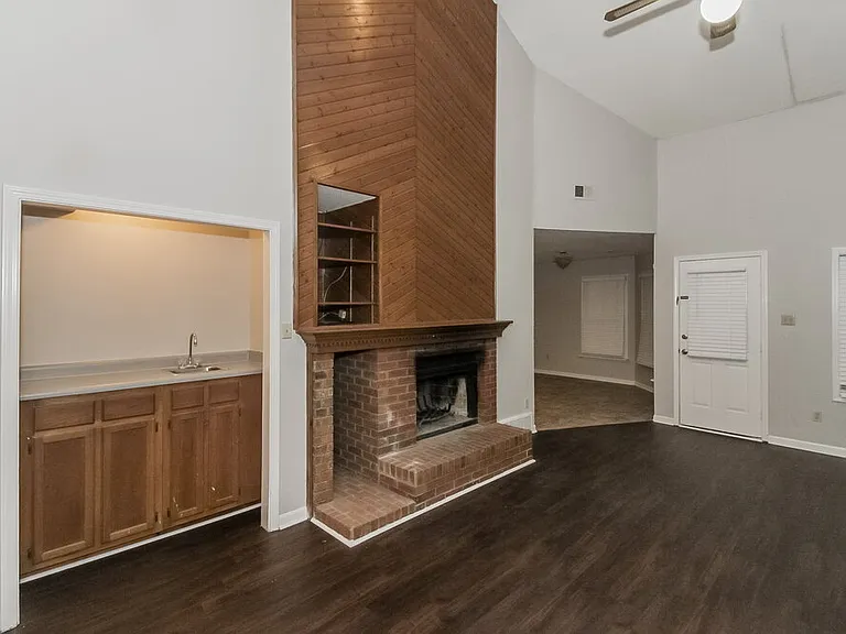 8367 Stavenger Cv — Photo 3