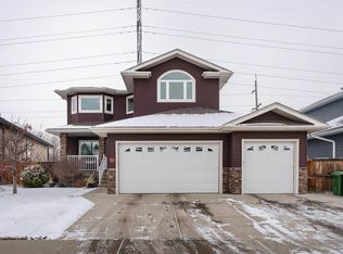 22 Vale Ter, Fort Saskatchewan, AB T8L 0B1