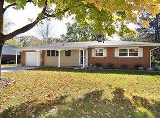 634 Braeburn Rd, Dundee, IL 60118