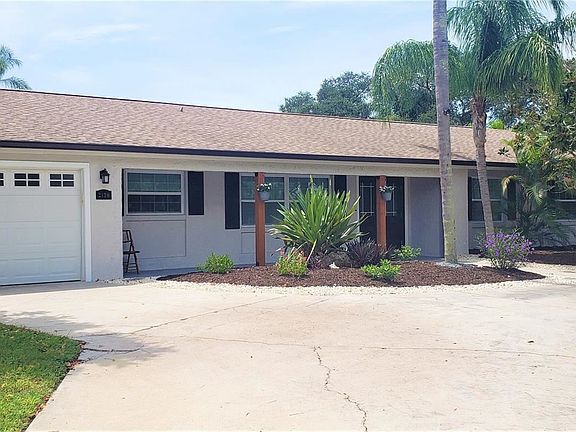 4th image of 2130 Alvarado Ln