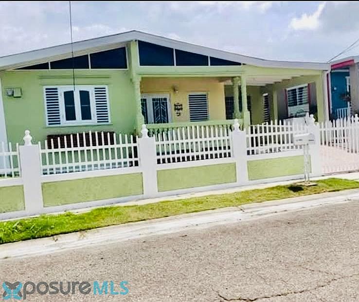1st image of 2 Urb Jardines Ave #9-D
