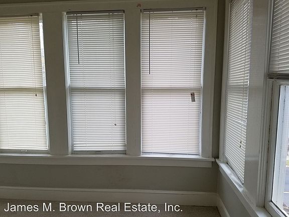 5th image of 2826 Highland Ave