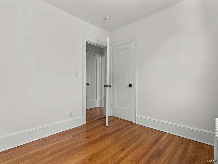 51-53 Park Ave #51 — Photo 15