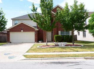 914 Yellowstone Dr, Taylor, TX 76574
