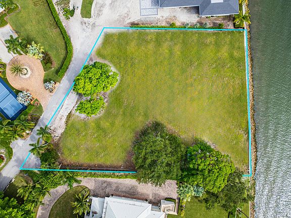 3rd image of 4082 SE Old Saint Lucie Boulevard