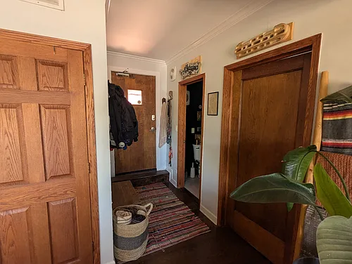 1441 W Jarvis Ave Photo 1