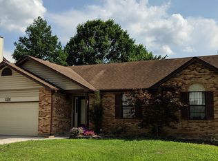 4406 Berkshire Estates Dr, Saint Louis, MO 63129