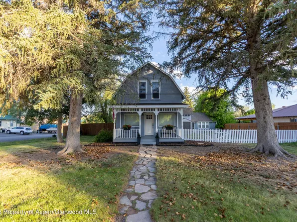 112 Main St, Meeker, CO 81641