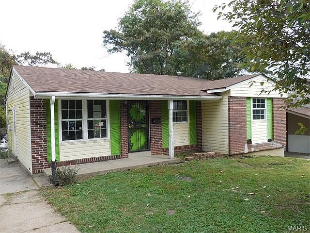 1st image of 10064 Royal Dr