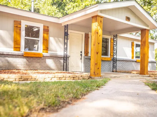 910 N Taylor Ave, Wynnewood, OK 73098