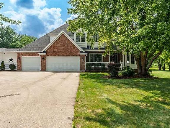 3rd image of 9850 Ridge Way