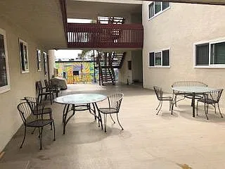1400 Hermosa Ave — Photo 4
