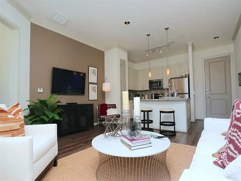 2370 Main @ Sugarloaf — Photo 6