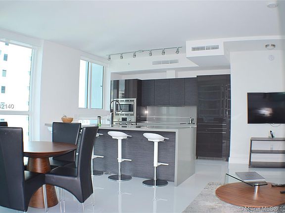 3rd image of 1080 Brickell Ave #D2